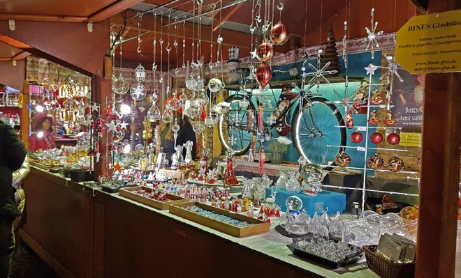 Stand auf dem Weihnachtsmarkt